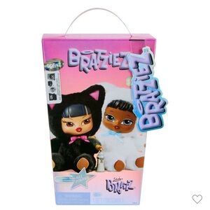Bratz Bratziez Iconz Series Plush Blind Box With Charm Clip and Accessory